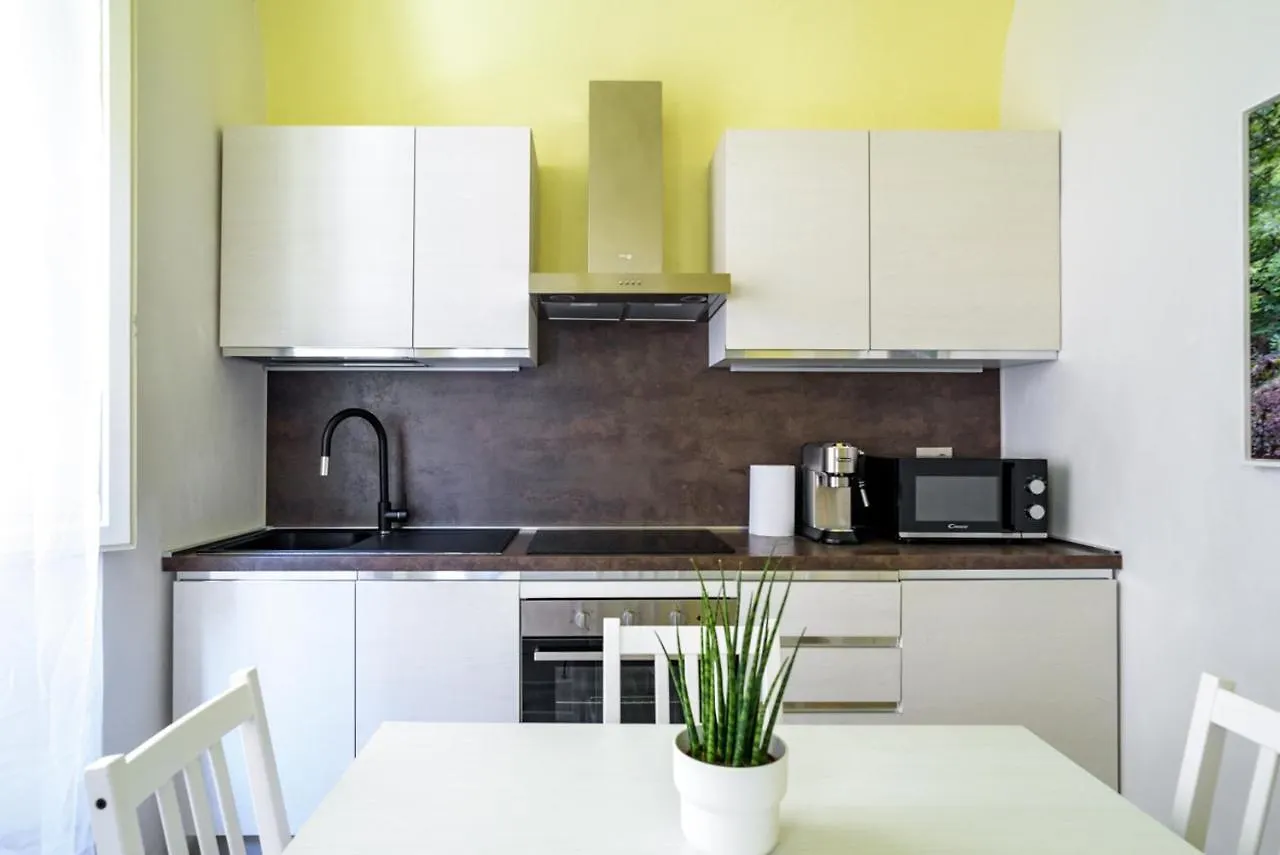 Pisa Art Apartment 0*,